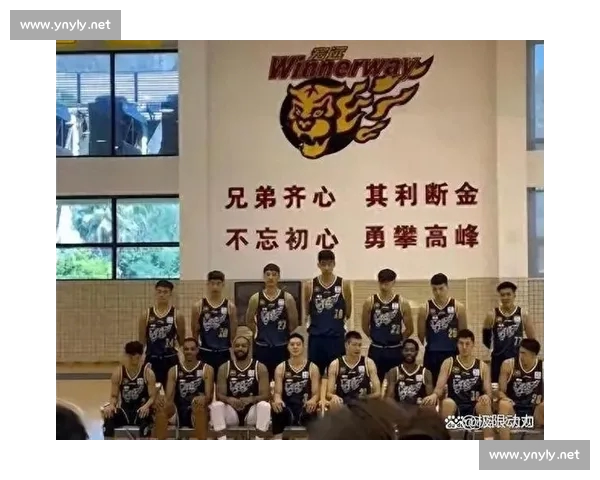 CBA季后赛激烈角逐引关注广东辽宁大战悬念十足球迷热议